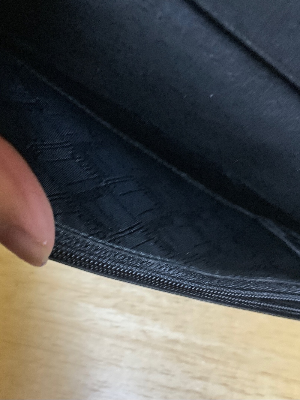 DUNHILL Black Leather Continental Wallet with Gold Accents - Picture 4 of 5